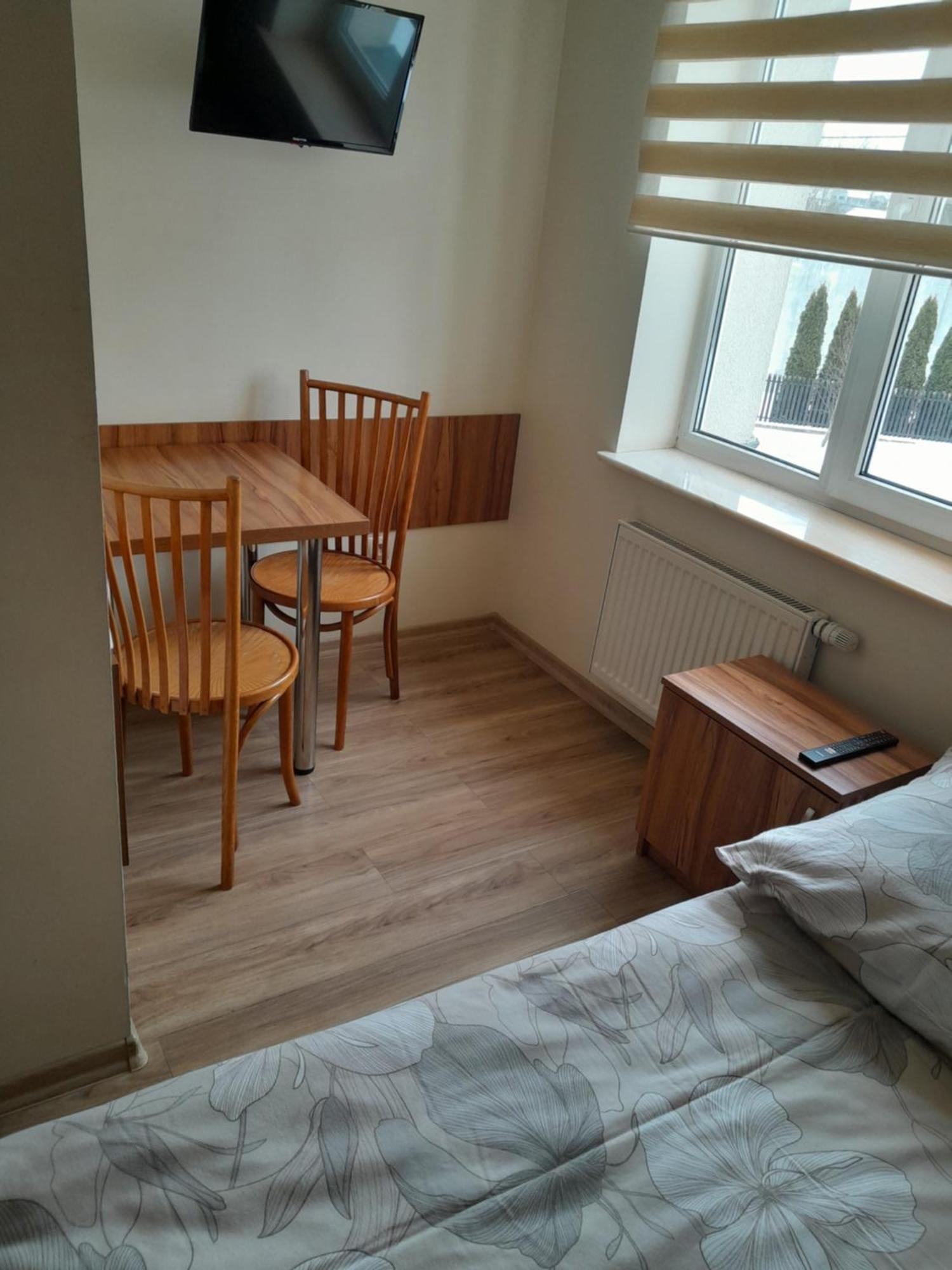 Hostel Polon Пултуск Екстер'єр фото